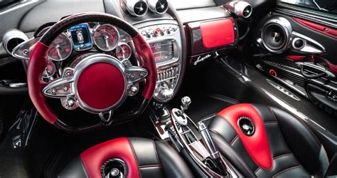 pagani interior